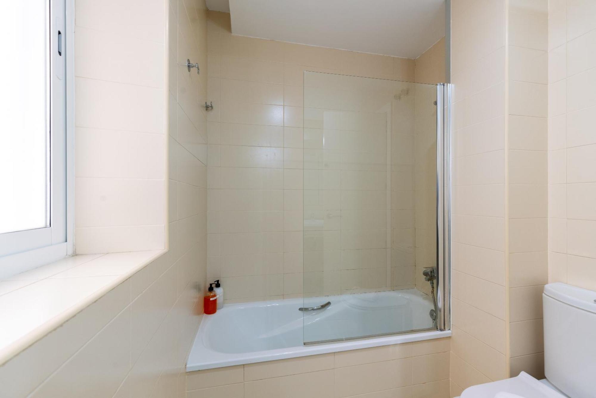Veoapartment Alhondiga Primero Seville Luaran gambar