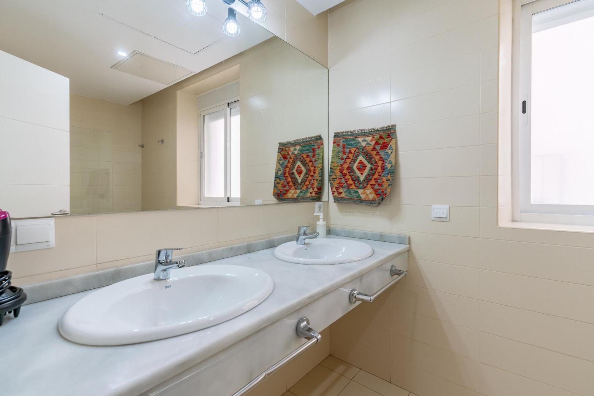 Veoapartment Alhondiga Primero Seville Luaran gambar